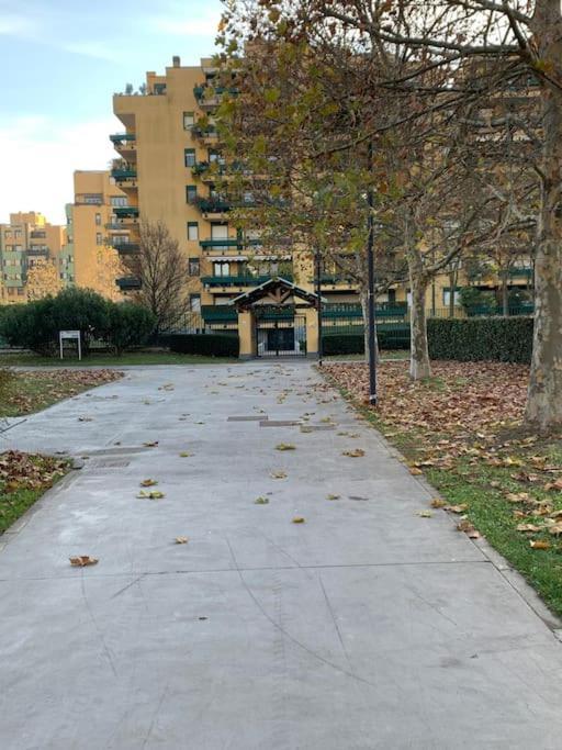 Apartment+Garage Near Novegro Exhibition/Linate Segrate Esterno foto